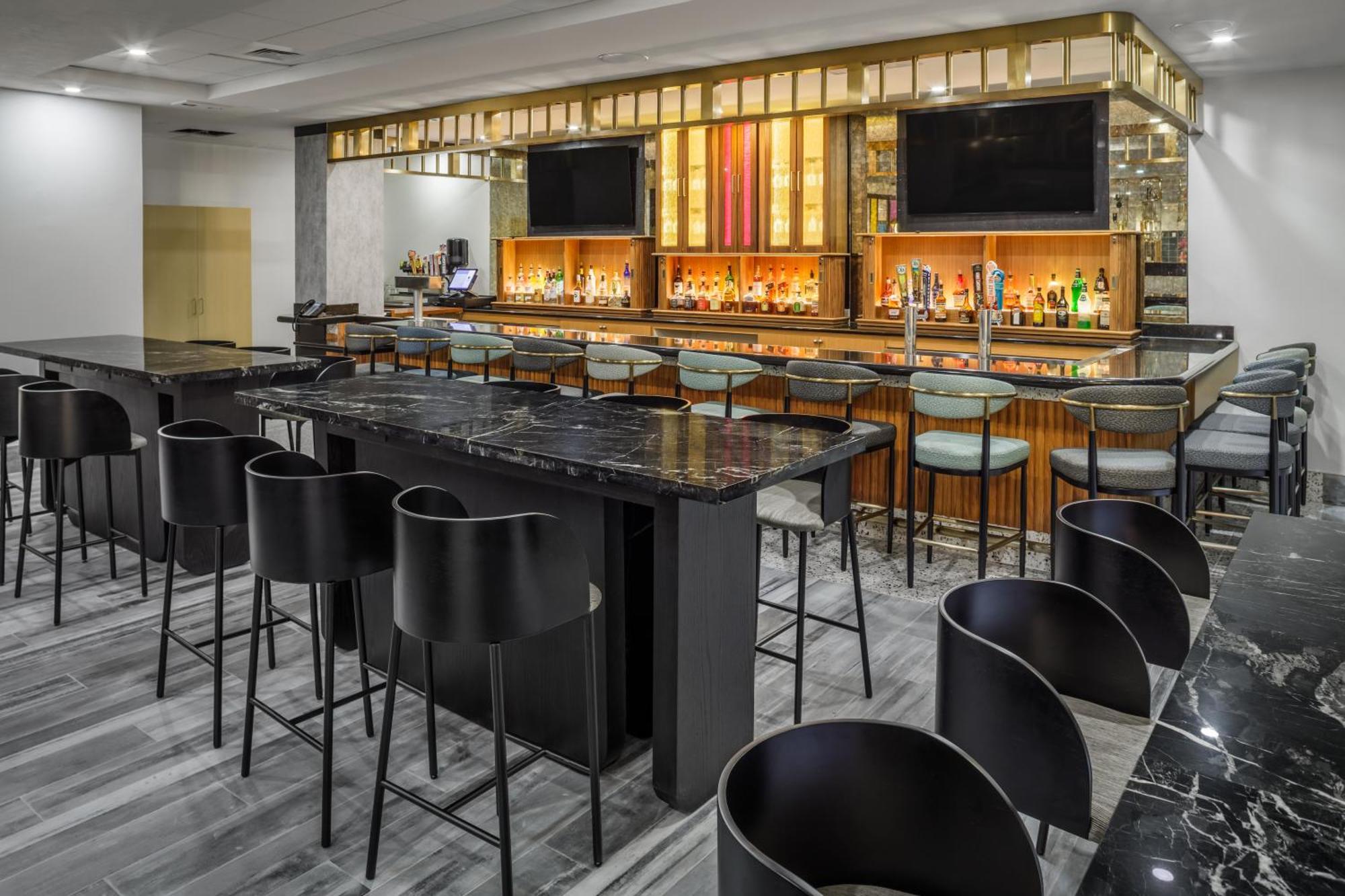 Отель Doubletree By Hilton Sarasota Bradenton Airport Экстерьер фото