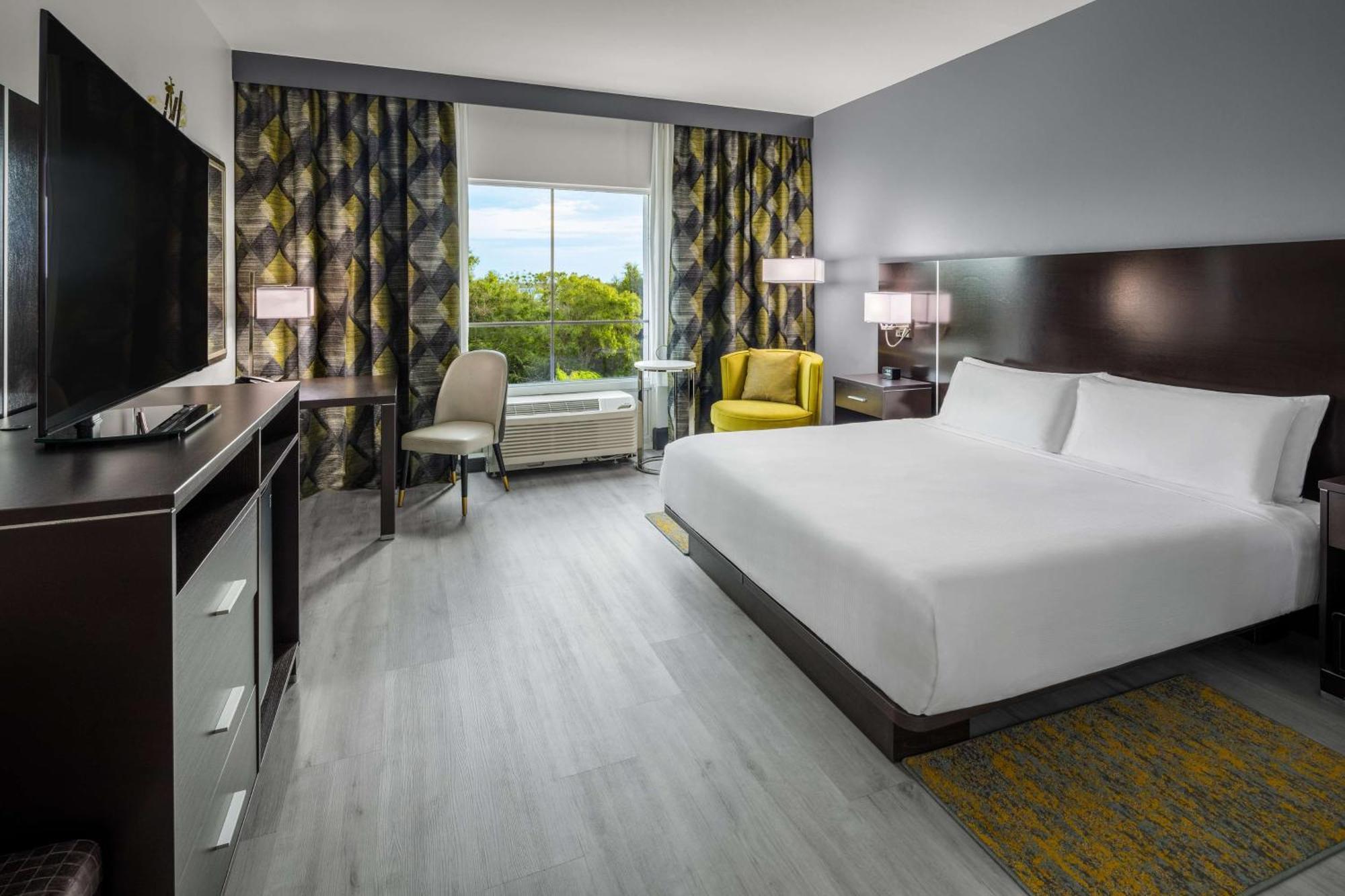 Отель Doubletree By Hilton Sarasota Bradenton Airport Экстерьер фото