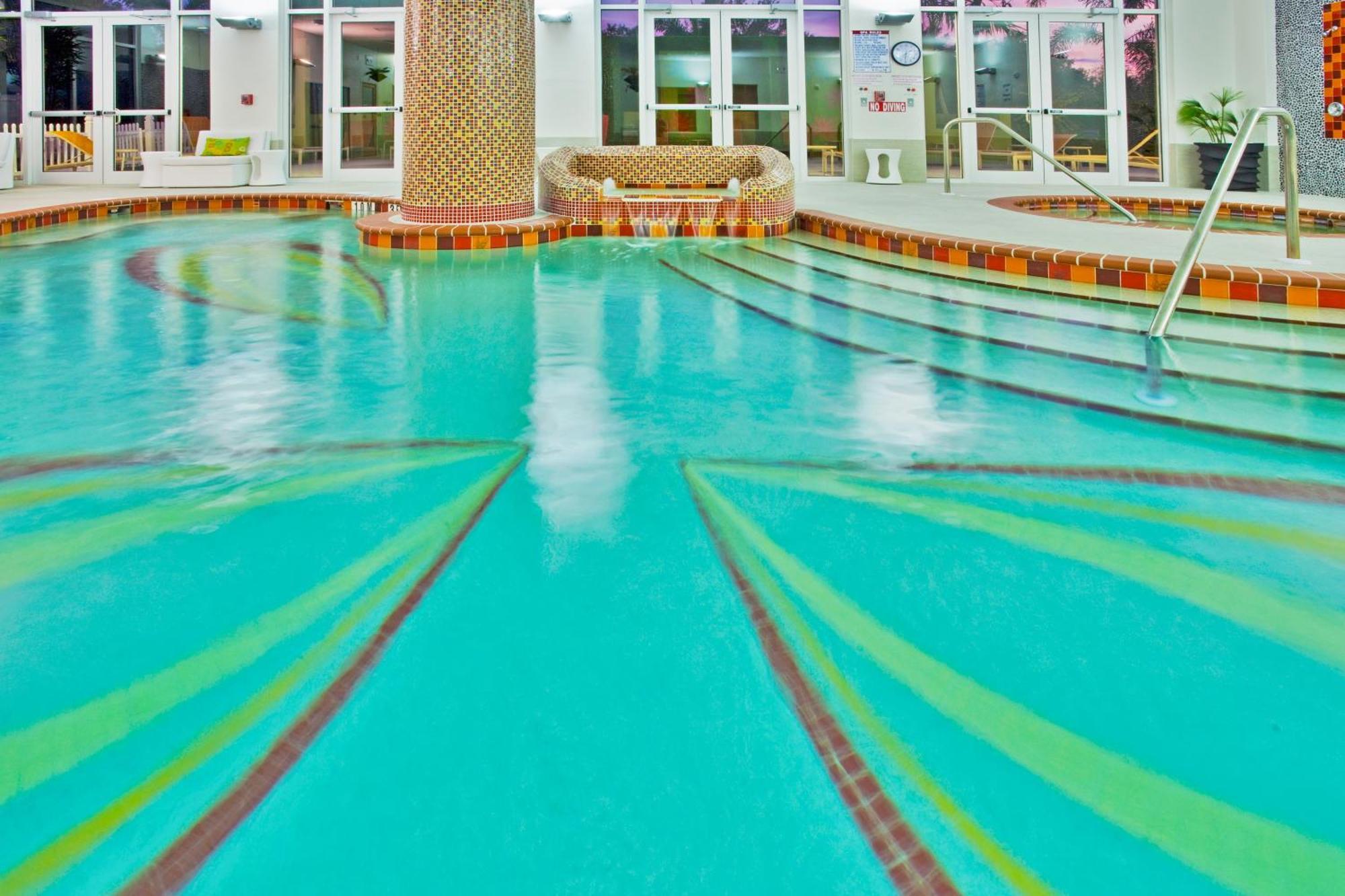 Отель Doubletree By Hilton Sarasota Bradenton Airport Экстерьер фото