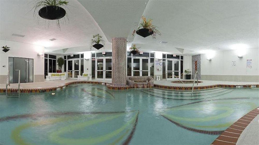Отель Doubletree By Hilton Sarasota Bradenton Airport Экстерьер фото