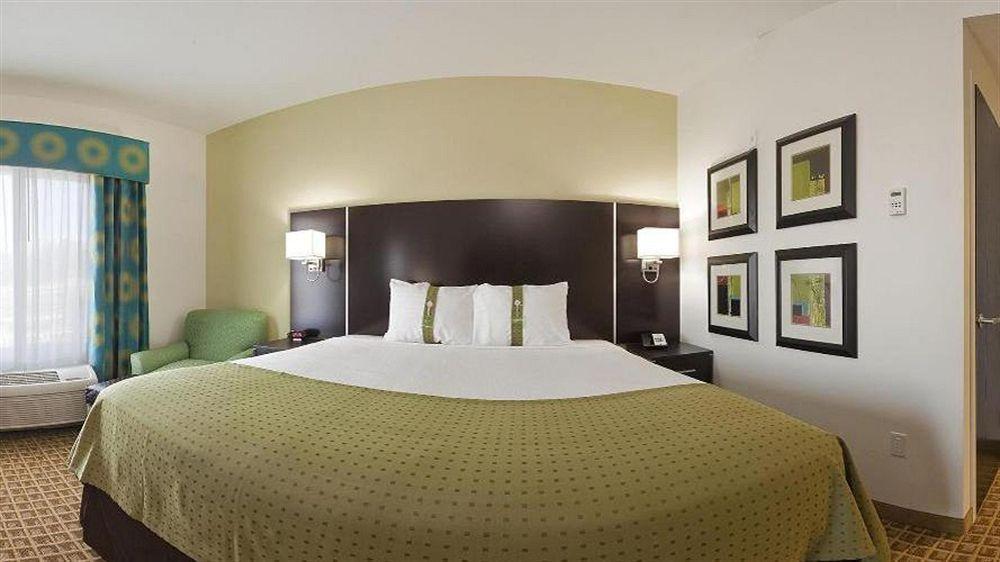 Отель Doubletree By Hilton Sarasota Bradenton Airport Экстерьер фото